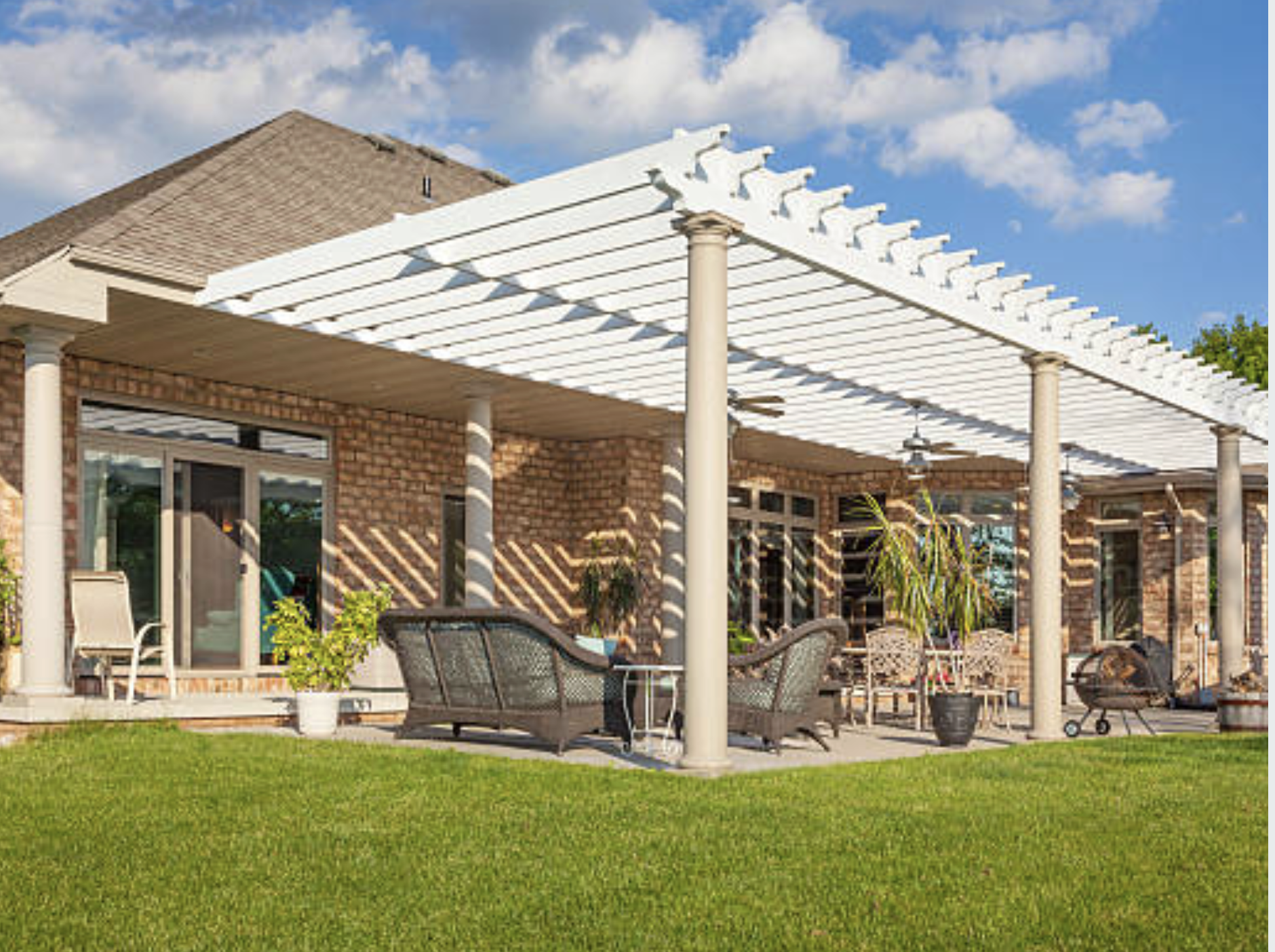 Paver Patios and Pergolas: 5 Winning Combinations for the Ultimate Backyard